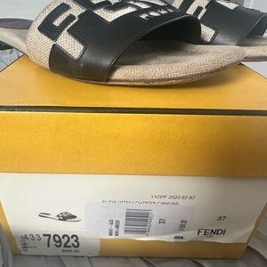 Fendi Sandals size 37